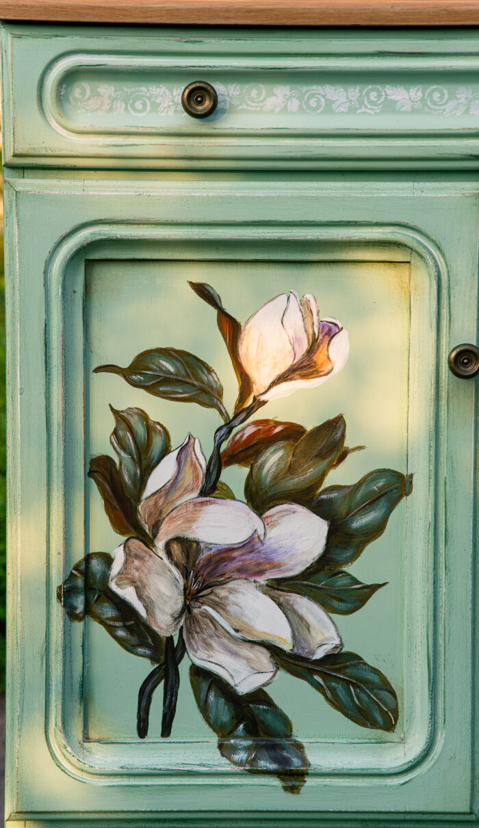 Komoda magnoliowa - obrazek 3