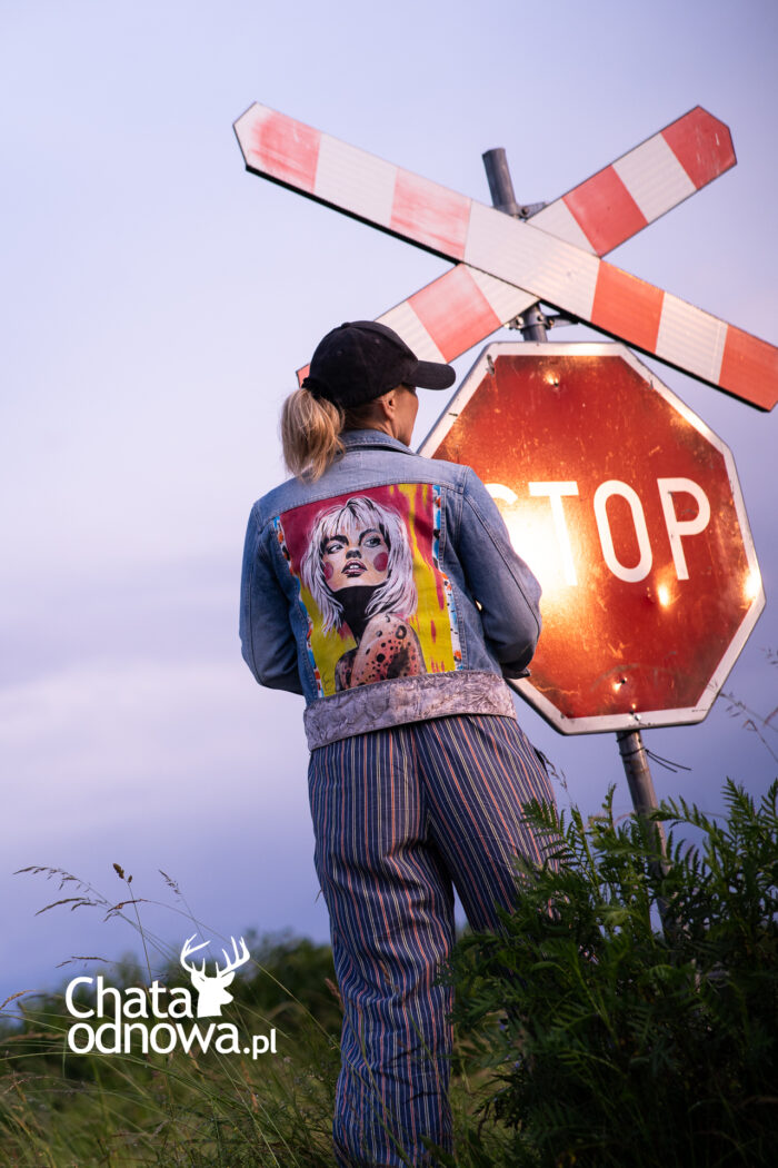 Kurtka pop-artowa